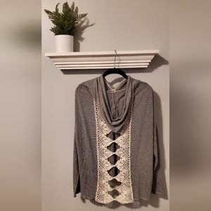 BKE by Buckle Top with Crochet Back